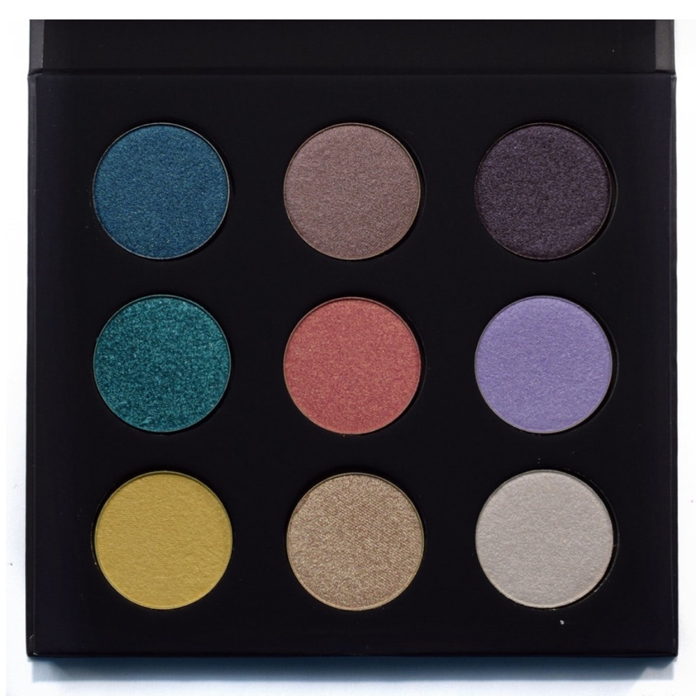 NWB Make Up For Ever Artist Palette Volume 3 Florals🌷🌼Eyeshadow Palette Shimmer
